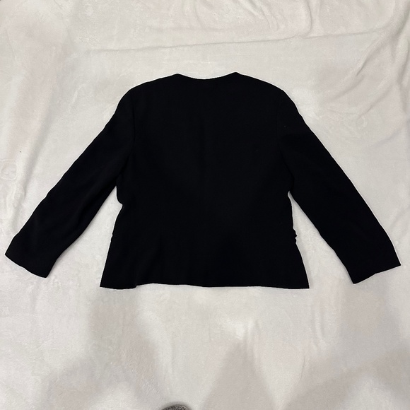WILFRED LADIES BLACK CROPPED BLAZER SIZE EIGHT - Picture 3 of 3